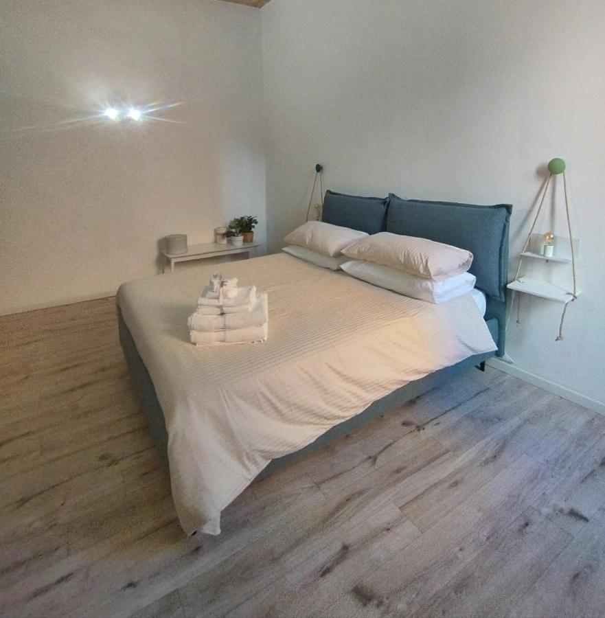 Ferienwohnung La Casa Nel Borgo Parma Exterior foto